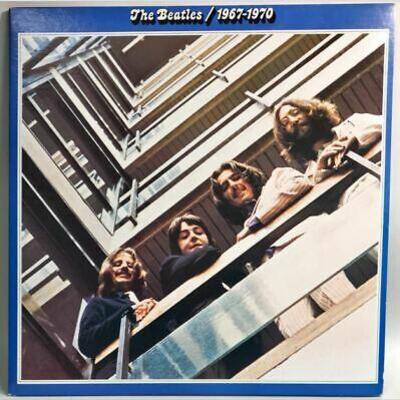 https://www.ebay.com/itm/124680457502	BM0123 THE BEATLES "1967-1970" 2 BLUE VINYL DISC SET SEBX-11843	Auction
