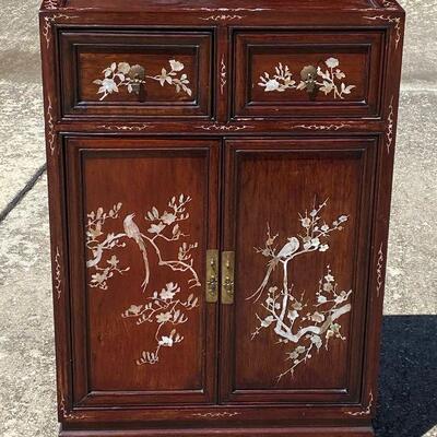 https://www.ebay.com/itm/114779084387	CF9211 Oriental Chinoiserie Japanese Cabinet Rosewood w/ Inlay UShip or Local Pickup		Auction
