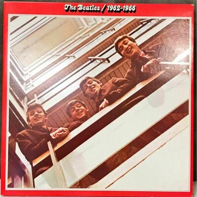 https://www.ebay.com/itm/114766166052	BM0109 THE BEATLES "1962-1966" 2 LP SET SEBX-11842 RED VINYL SET	Auction
