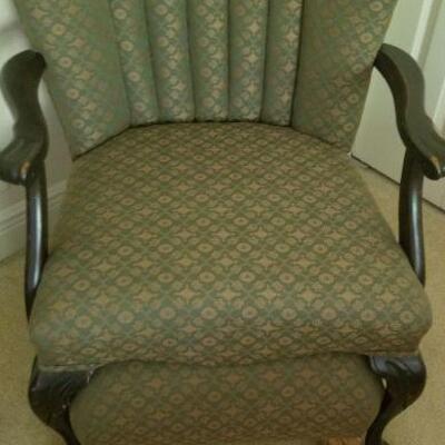 Victorian era look a like chair no stains or tears