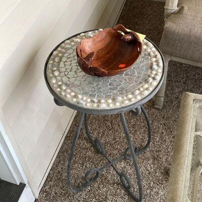 Sea shell side table