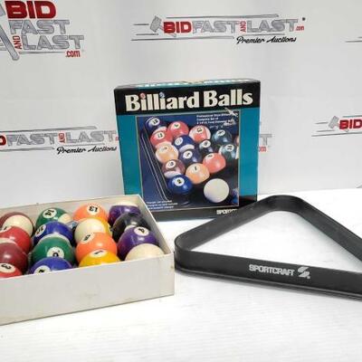 2686	

BILLIARD BALLS
Sportscraft Billiard Balls Triangle Included 2 1/4