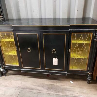 7562	

Wooden Buffet
Measures Approx: 56" x 19" x 35"