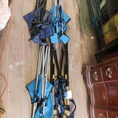 7556	

4 Folding Camping Chairs
4 Folding Camping Chairs