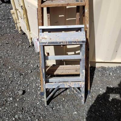 20500	

3â€™ Wooden Ladder And Step Ladder
Wooden Ladder. Step Stool