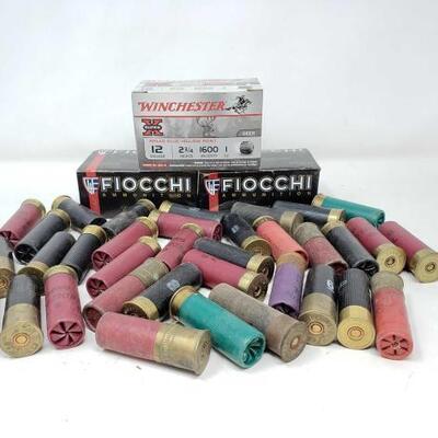 #1060 • Approx .78 ROUNDS SHOT GUN SHELLS