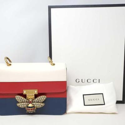1503	

Authentic Gucci Shoulder Queen Margaret Wen Strap Bee "Blind For Love" Multicolor Leather Crossbody Bag
MINT COND>...