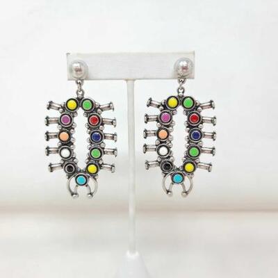1196	

Pair of Sterling Silver Squash Blossom Earrings, 25g
Weighs Approx. 25.0g Measures Approx. 1.5" Ã— 3"
