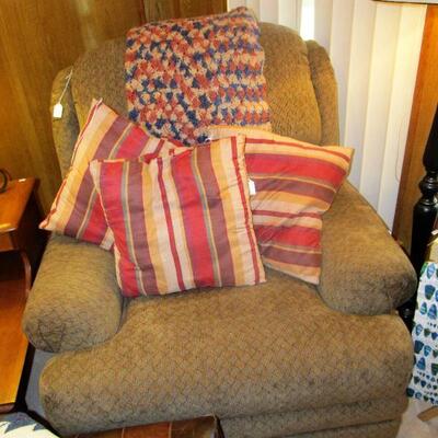 PRESALE ITEM: $150, CHAIR ONLY