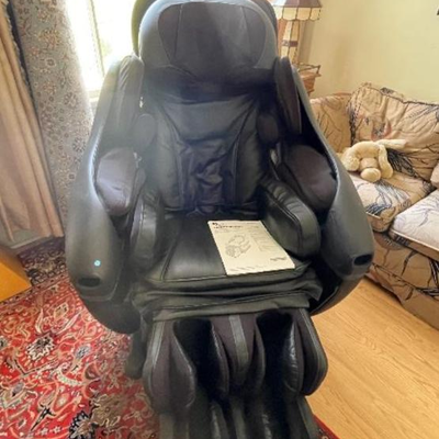 Inada Dream Wave massage chair