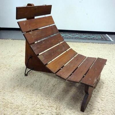 1093	UNUSUAL REDWOOD MODERN DECK LOUNGE CHAIR, 52 IN X 29 IN X 44 IN
