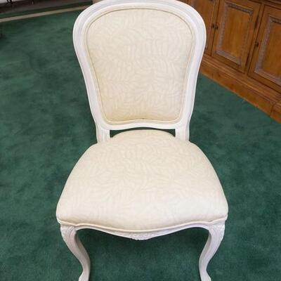 1053	FRENCH PROVINCIAL UPHOLSTERED SIDE CHAIR
