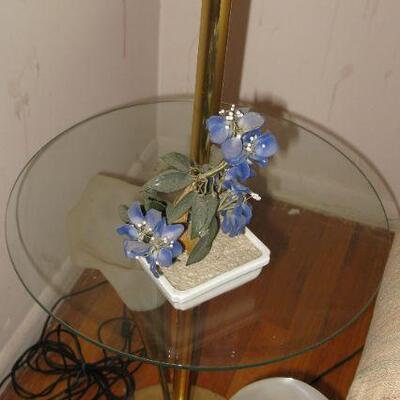 SIDE TABLE WITH FLOWER LIGHT   BUY IT NOW $ 60.00