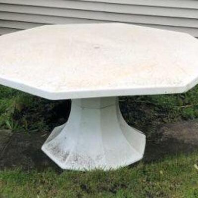 large size outdoor table