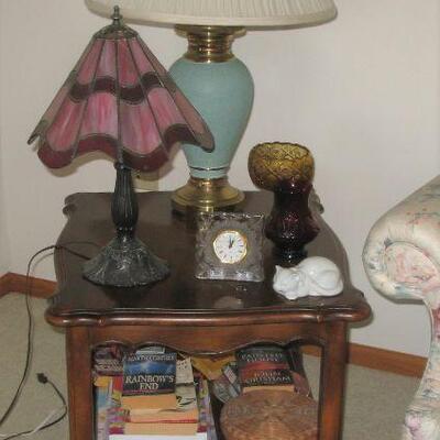 Ethan Allen end table  BUY IT NOW $ 75.00