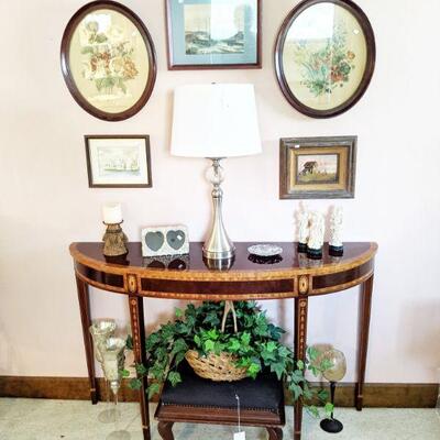 Gorgeous Maitland Smith demilune table with inlay - 