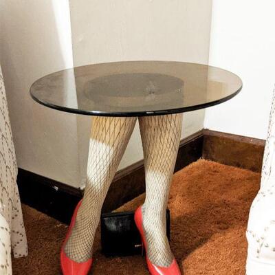 Glass top LEG table with red heels