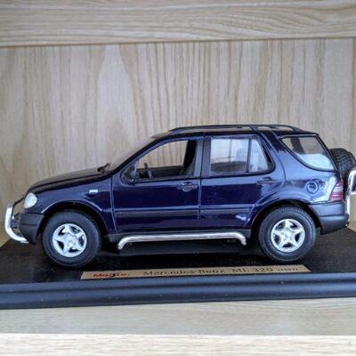 Diecast Car Mercedes ML 320