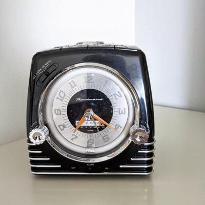Retro Thunderbird radio (NEW CONDITION)