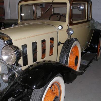 1932 Chevy Confederate, all original and restored. Excellent condition, rumble seat in back with luggage.