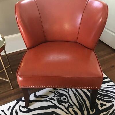 Leather chair $149
27 X 20 X 32