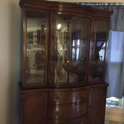 Duncan-Phyfe vintage china cabinet - all wood
