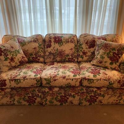 La-Z-Boy Floral 3-Seater Sofa - $220 - 88