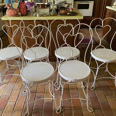 https://www.ebay.com/itm/124694830933	CV9027 6 White Metal Ice Cream Parlor Chairs -4/30/21 Pickup Only Estate Sale Pickup Only		Auction
