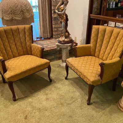 https://www.ebay.com/itm/124694827036	CV9025 2 Wing Back Upholster and Wood Lounge Chairs -4/30/21 Pickup Only Estate Sale Pickup Only...