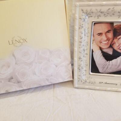 Lenox 25th anniversary frame