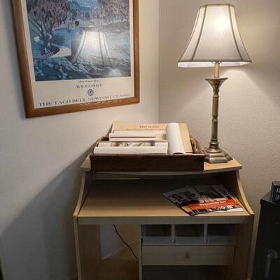 Small computer desk