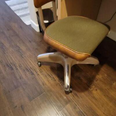 Retro office chair