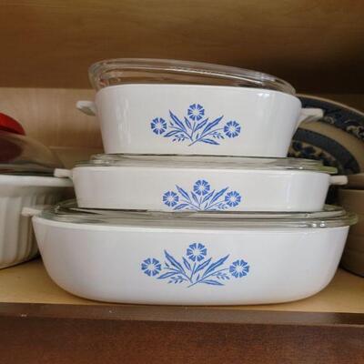 Vintage Pyrex Casseroles