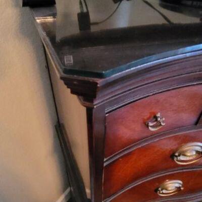 Wood dresser