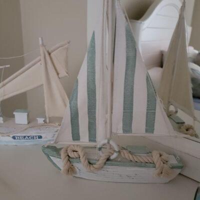 Wood sailboat decoration