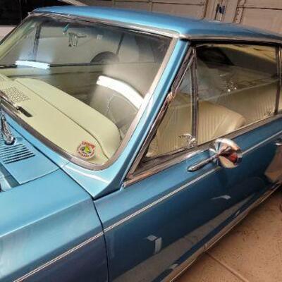 1965 Pontiac GTO windshield detail