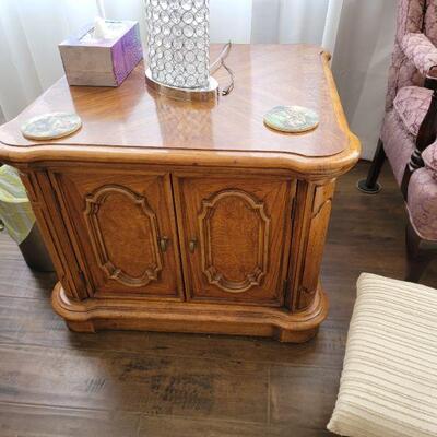 Wood center table