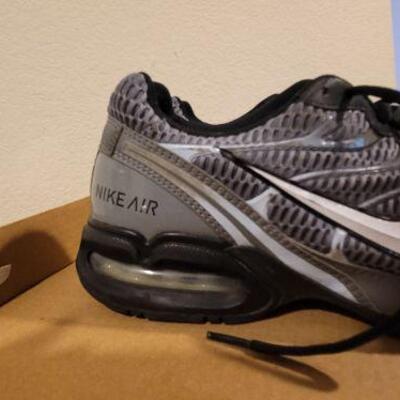 Nike air shoes