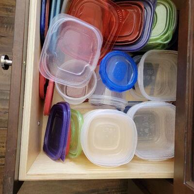 Plastic containers