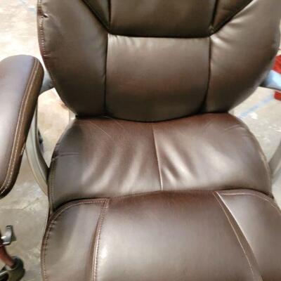 Vizio leather office chair