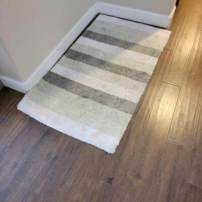 Fluffy rug
