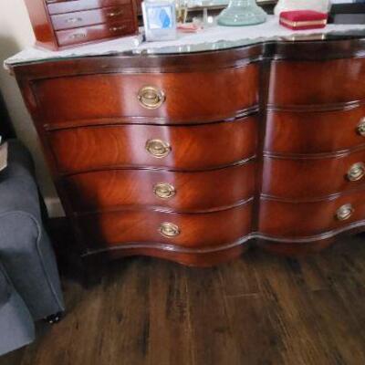 Dresser drawer