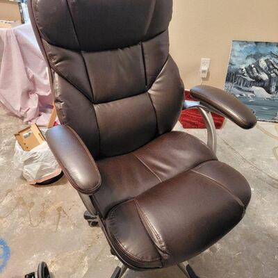 Vizio leather office chair