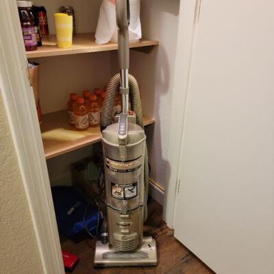 Shark navigator deluxe vacuum cleaner