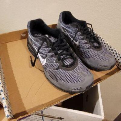 Nike air sneakers