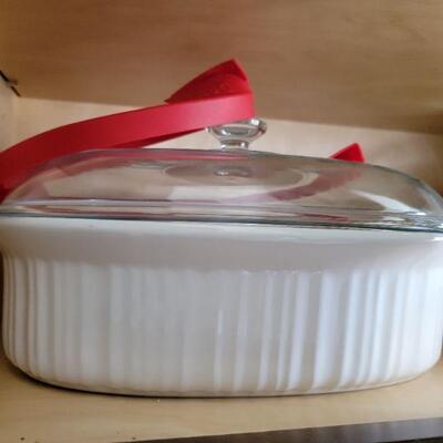 Pyrex casserole