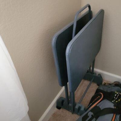 T.V. tray / foldable table