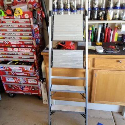Step ladder