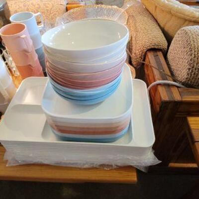 Plastic trays and bowls
