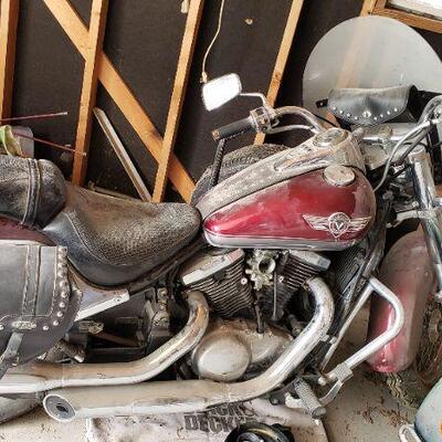 1998  Kawasaki
Vulcan  800
Maroon / Deep Red

Mileage:  2,270

Issue: Has a new battery that was place within the last two weeks. Will...